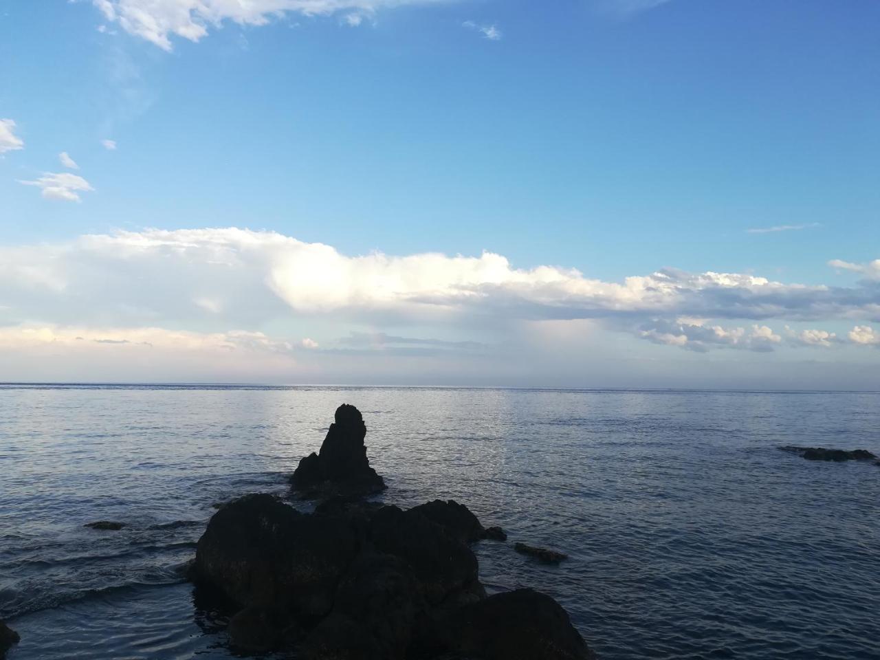 B&B La Spiaggetta Di Stazzo Acireale Bagian luar foto