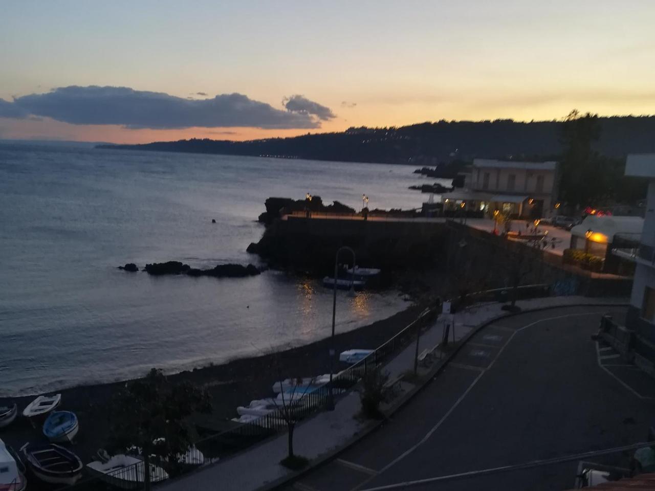 B&B La Spiaggetta Di Stazzo Acireale Bagian luar foto