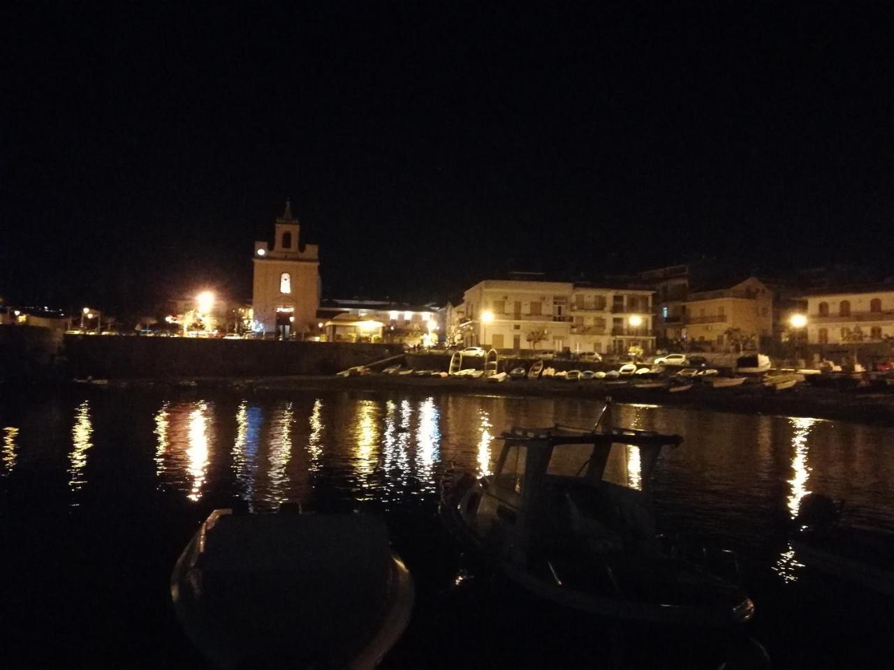 B&B La Spiaggetta Di Stazzo Acireale Bagian luar foto