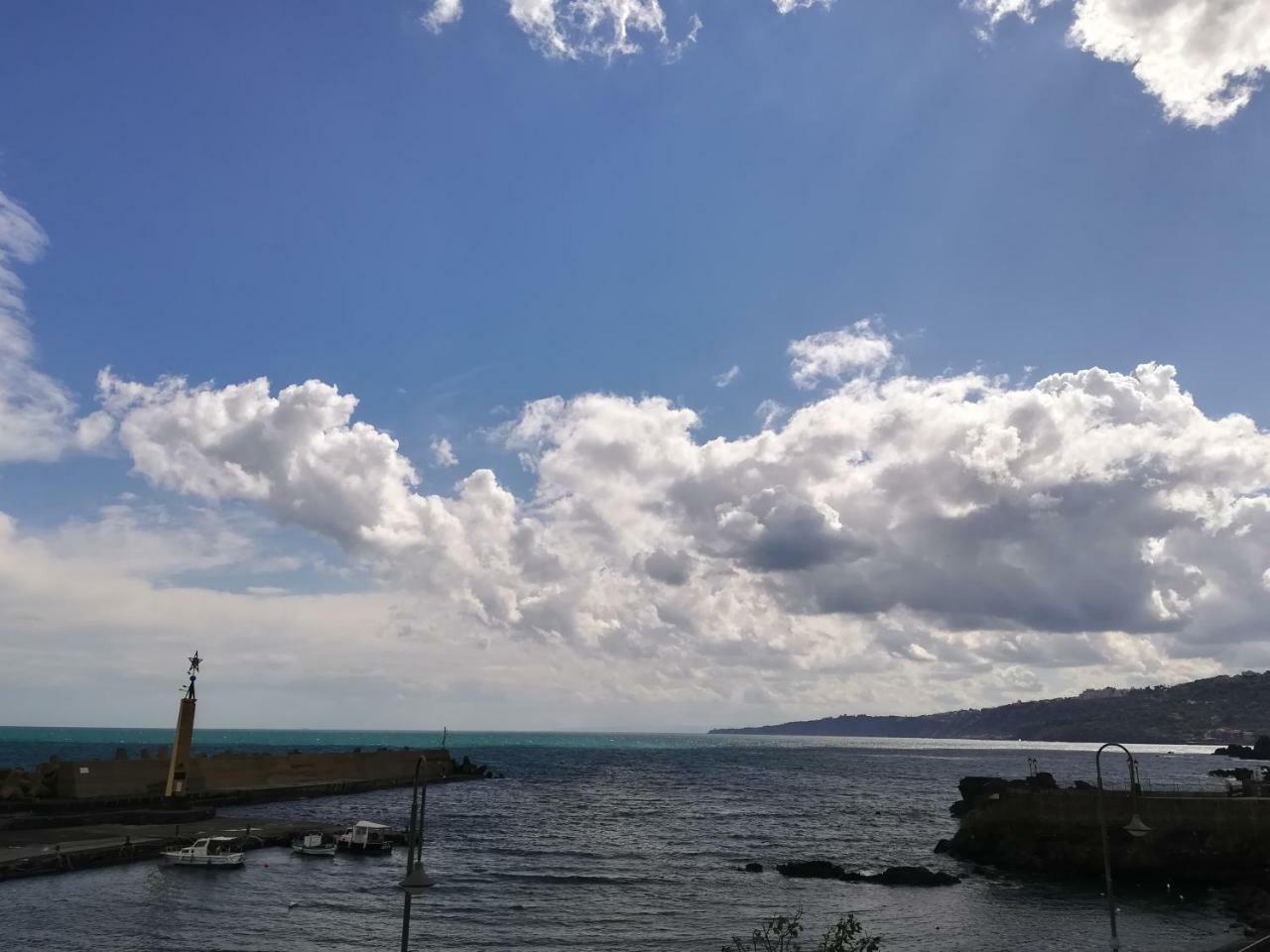 B&B La Spiaggetta Di Stazzo Acireale Bagian luar foto