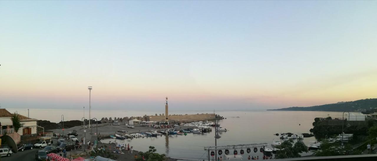 B&B La Spiaggetta Di Stazzo Acireale Bagian luar foto